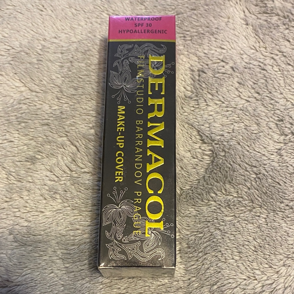 Dermacol Make-Up Cover Waterproof SPF30 - Black & Pink Packaging